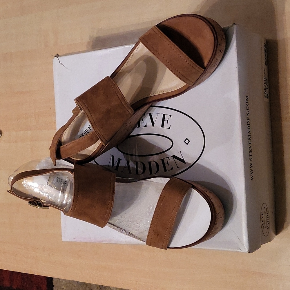 TAN LEATHER WEDGES